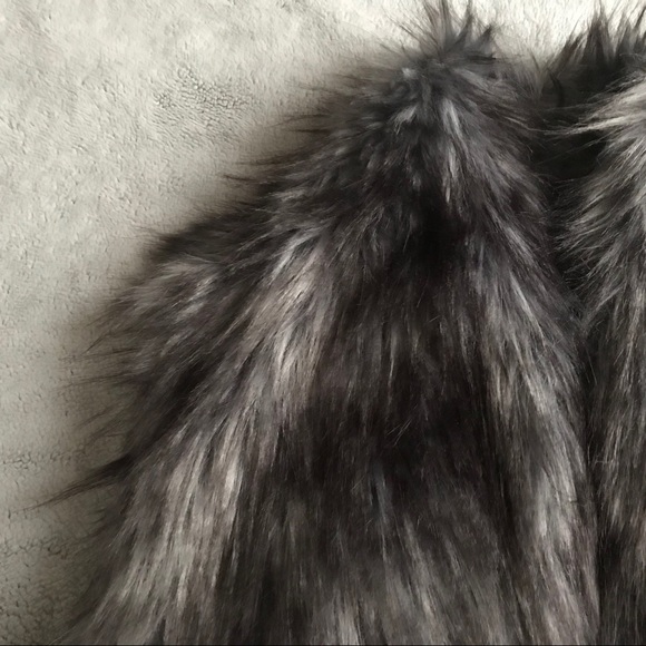 BCBGeneration Faux Fur Vest Boho Gunmetal Gray XS - Picture 9 of 10
